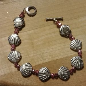 Seashell with pink swarovski crystal bracelet